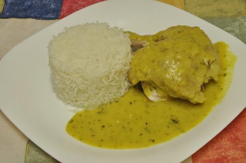 Jak uvařit vařené kuře v pikantní  kari omáčce? Snadné recept, připravený za 30 - 45 minut